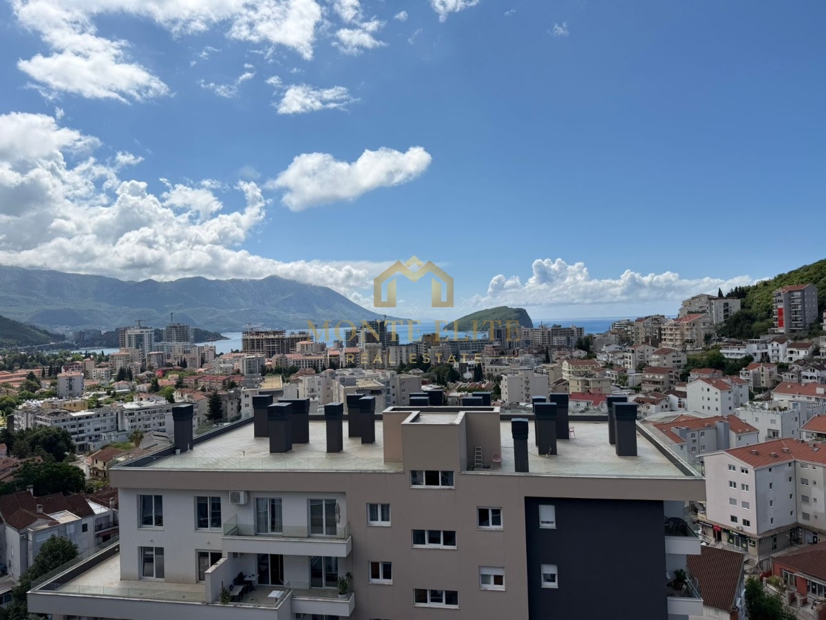Trosoban stan sa krovnom terasom od 180 m2, Old Bakery